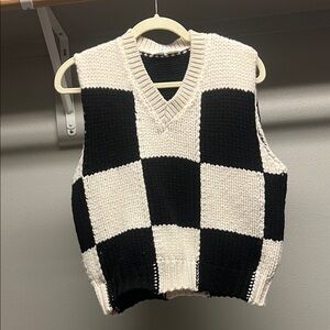 Frame Denim Black and Cream V-Neck Sweater